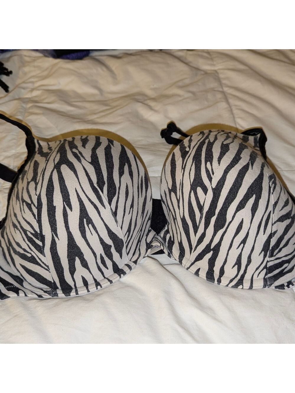 Lane Bryant Cacique Black and White Zebra Print Balconette Bra Size 42DD NWOT